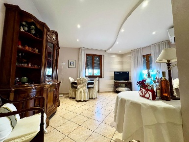 Foto Appartamento a Empoli Spicchio-sovigliana di 105 m² con 5 locali