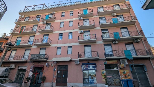 Foto Appartamento in VIA VITTORIO EMANUELE 116, Aci Catena Centro di 90 m²