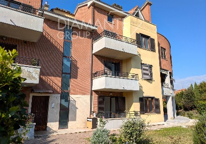 Foto Appartamento a Cortona Camucia Monsigliolo di 75 m² con 4 locali