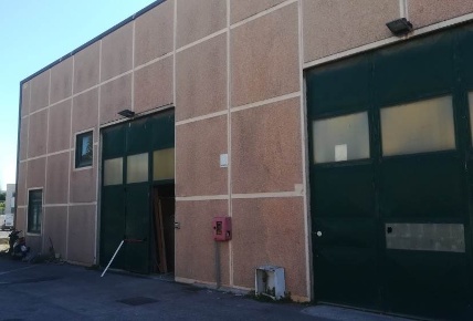 Foto Locale commerciale a Livorno Porta a Terra - Padula di 500 m²