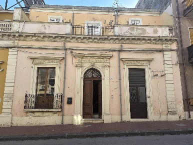 Foto Casa indipendente in corso Vittorio Emanuele 31, Avola Centro