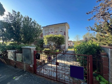 Foto Appartamento in via T. Signorini 22, Rosignano Marittimo di 54 m²