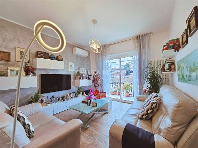 Foto Appartamento in Via Privata delle Magnolie 6, Rapallo Funivia di 74 m²