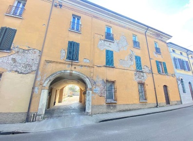 Foto Appartamento in Via Ascoli, Castiglione delle Stiviere Centro all'asta