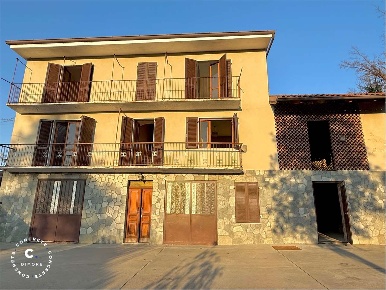 Foto Casa indipendente in Frazione San Matteo Cima  19, Cisterna d'Asti