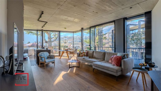 Foto Appartamento in via Johann Baptist Rufin, Merano Centro di 103 m²