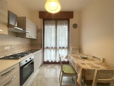 Foto Appartamento in Via Giuseppe Massarenti 27, Milano San Siro di 90 m²