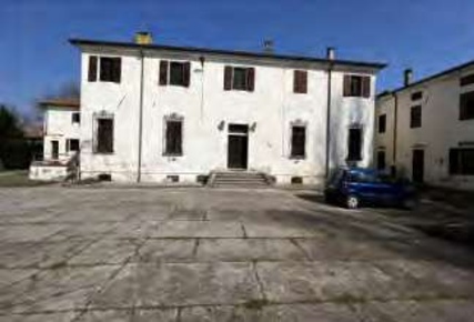 Foto Appartamento in Via Randaccio, Roncoferraro Casale di 90 m² all'asta