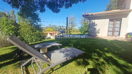 Foto Casale in via Beato Alberto 4, Sarteano di 219 m² con 10 locali