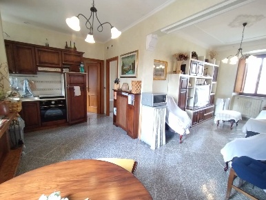 Foto Appartamento in Via Borgo Vecchio 12, Tagliacozzo Centro di 90 m²
