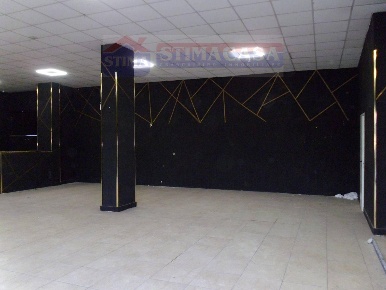 Foto Locale commerciale a Casoria Centro di 220 m² con 3 locali in affitto