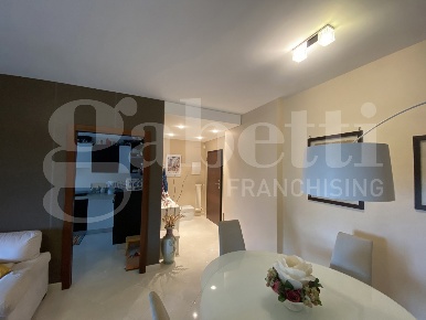 Foto Appartamento in Via PirÃ¨ 2, Bari San Paolo di 95 m² con 4 locali