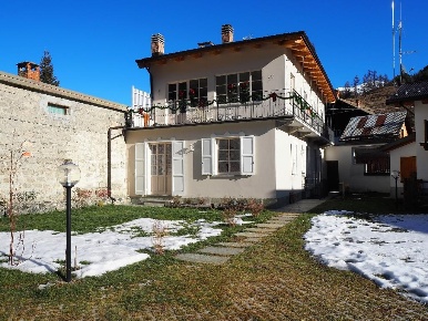 Foto Appartamento in Via Bouvier, Cesana Torinese Centro di 30 m²