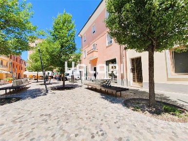 Foto Ufficio in Piazza Fanti, Castel Bolognese Centro di 37 m² con 1 locali