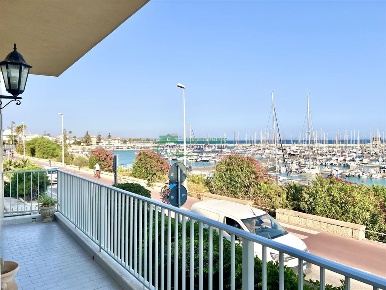 Foto Appartamento in lungomare cavalier bisani, Ragusa di 108 m² in vendita