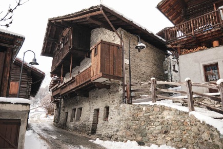 Foto Case semi ndipendenti in Frazione Pilaz, Ayas Pilaz di 45 m²