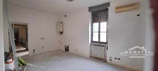 Foto Appartamento a Mantova Centro di 90 m² con 4 locali in vendita