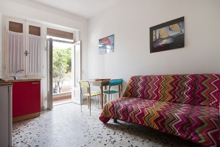 Foto Appartamento in Via Lago Trasimeno 48, Follonica di 40 m² con 2 locali