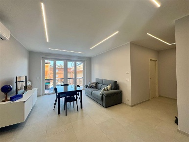 Foto Attico in viale kennedy 6, Diano Marina Centro di 87 m² con 3 locali