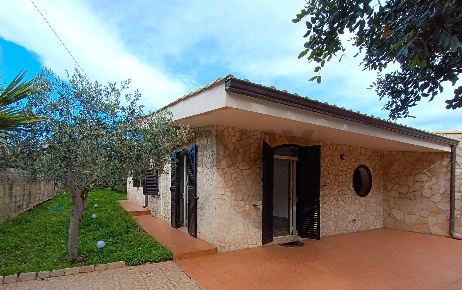 Foto Villa unifamiliare in S. Lorenzo Strada V, Noto San Lorenzo di 107 m²