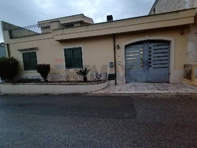 Foto Villa unifamiliare in via Saragat, Comiso Centro di 190 m² in vendita
