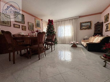 Foto Appartamento in Via Saviano, Nola di 140 m² con 4 locali in vendita