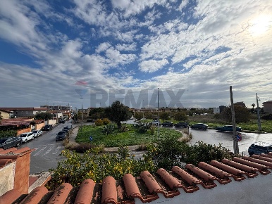 Foto Case semi ndipendenti in Via Resuttano 6, Siracusa di 270 m²