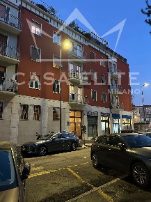 Foto Appartamento in via Caccialepori, Milano di 55 m² con 2 locali