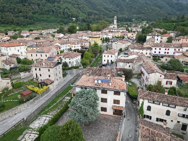 Foto Casa indipendente in Via Cesare Battisti, Cison di Valmarino Centro