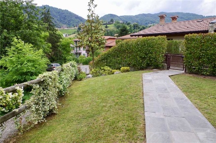 Foto Casa indipendente in Via San michele, Foresto Sparso Chiesa di 185 m²