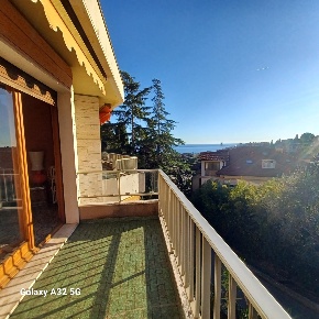 Foto Appartamento in Via Hope  41, Sanremo Corso degli Inglesi di 79 m²