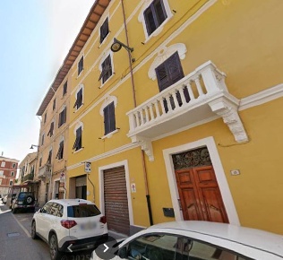 Foto Appartamento in Via Benvenuto Cellini, Piombino Centro di 90 m²