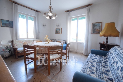 Foto Appartamento in via sant'antonio, Viareggio Centro di 100 m²