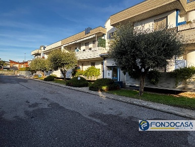 Foto Appartamento in VIA VITTORIO VENETO, Grumello del Monte Centro