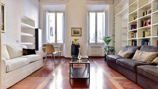 Foto Appartamento in Via del Babuino, Roma Piazza del Popolo di 200 m²