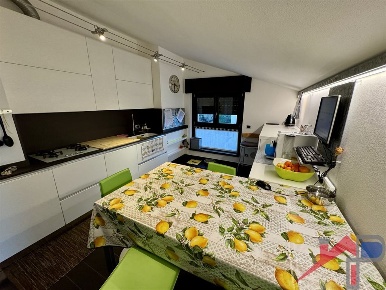 Foto Appartamento a Caprino Bergamasco Caprino di 90 m² con 3 locali