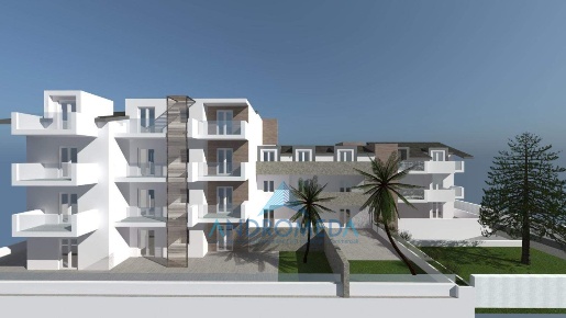 Foto Appartamento a Caserta Via Ruggiero di 100 m² con 5 locali in vendita