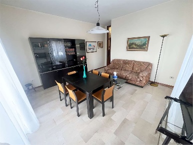 Foto Appartamento in via XX Settembre, Barzanò Centro di 106 m² in affitto