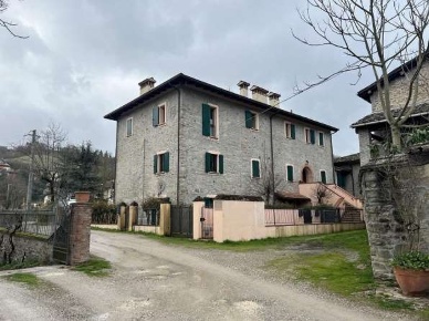 Foto Appartamento in Via Borgo Bisano, Monterenzio Bisano di 72 m² all'asta