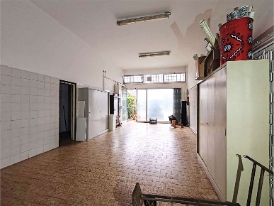 Foto Magazzino in via fornaci  1/AE, Carpi di 78 m² con 4 locali in affitto