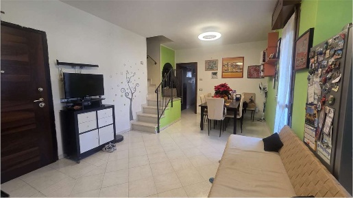 Foto Appartamento a San Prospero di 113 m² con 5 locali in vendita