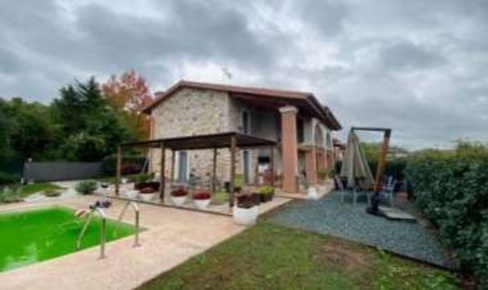 Foto Villa unifamiliare in Via Masieri  55Y, Trissino di 275 m² all'asta