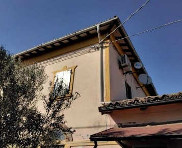 Foto Appartamento in Via Pratonera, Cadelbosco di Sopra di 179 m² all'asta