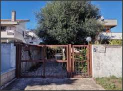 Foto Appartamento in VIA DI VALLE SCHIOIA, Anzio di 188 m² con 8 locali
