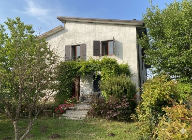 Foto Villa unifamiliare a Pastrengo di 150 m² con 4 locali in vendita