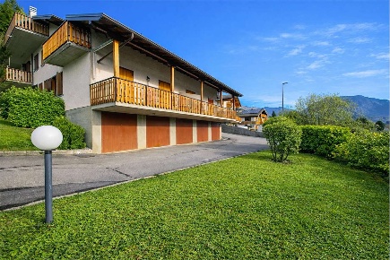 Foto Appartamento in Via Montevalsacco, Castione della Presolana Centro