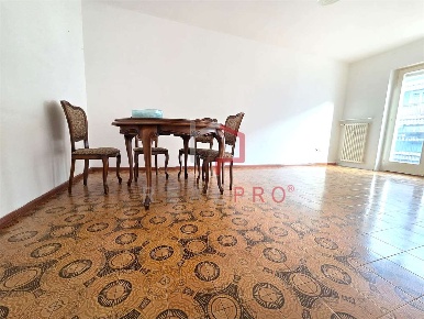 Foto Appartamento in Via Visitazione, Bolzano Europa - Novacella di 110 m²