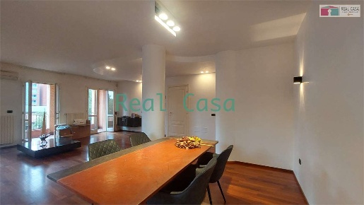 Foto Appartamento in Via Piave, Modena Crocetta di 110 m² con 3 locali