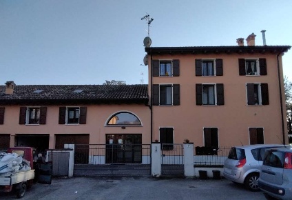 Foto Appartamento in Via Pivetta, Campagnola Emilia di 102 m² con 6 locali