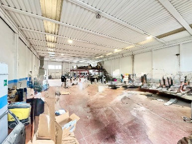 Foto Capannone industriale a Arezzo Ceciliano di 520 m² con 1 locali